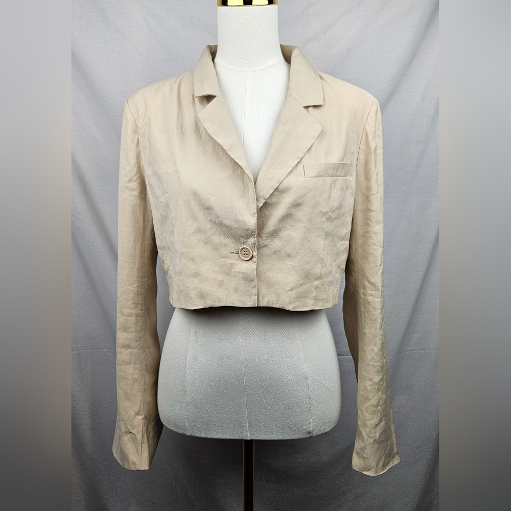 Forever 21 Cream Cropped‎ Blazer Med Preppy Minimalist Y2k Classic Professional